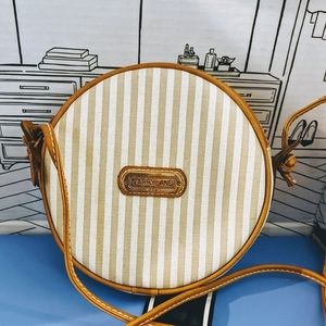 Carryland USA Circular Crossbody Purse